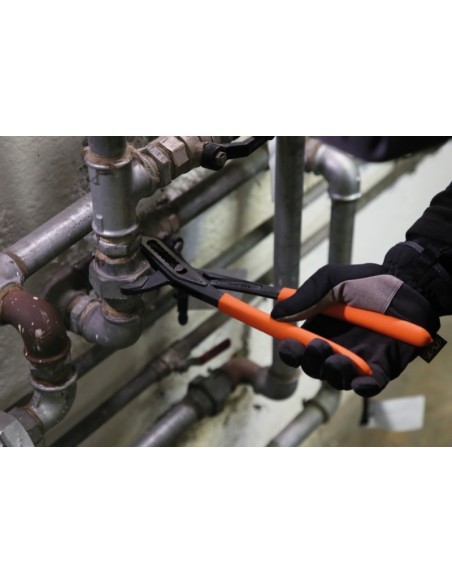 Pinza Poligrip regolabile a cerniera chiusa Pinza Poligrip regolabile a cerniera chiusa