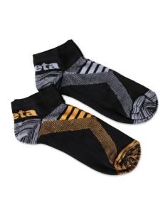 Due paia di calzini sneaker con inserti in texture traspirante