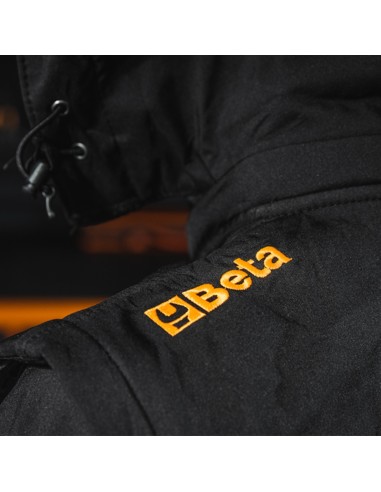 Giacca softshell con cappuccio e maniche staccabili