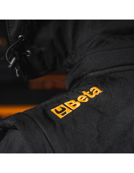 Giacca softshell con cappuccio e maniche staccabili