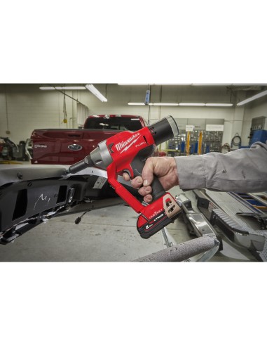 RIVETTATRICE 18V 2X2AH 4,8-6-6,4-7