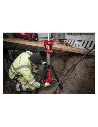 TORRE FARO 2800L M18SAL S/BATT