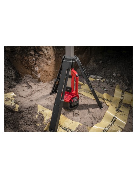 TORRE FARO 2800L M18SAL S/BATT