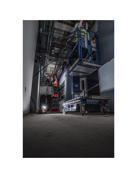 TORCIA 18V S/BATT. 4000L M18HOAL